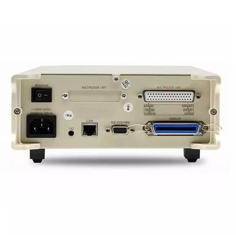Testeur de haute tension d'interface IO pour une plage de température de -10 °C à -60 °C